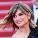 Penélope Cruz shows off her