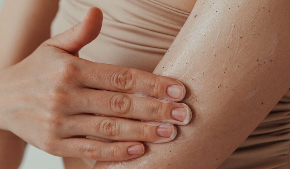 10 Beauty Products and Treatments That Can Trigger a Psoriasis Flare